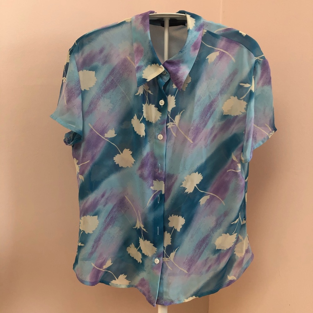 Blue Purple and White Floral Hawaiian blouse